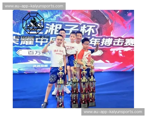 综合格斗交锋记录：赛场上的无尽较量与荣耀